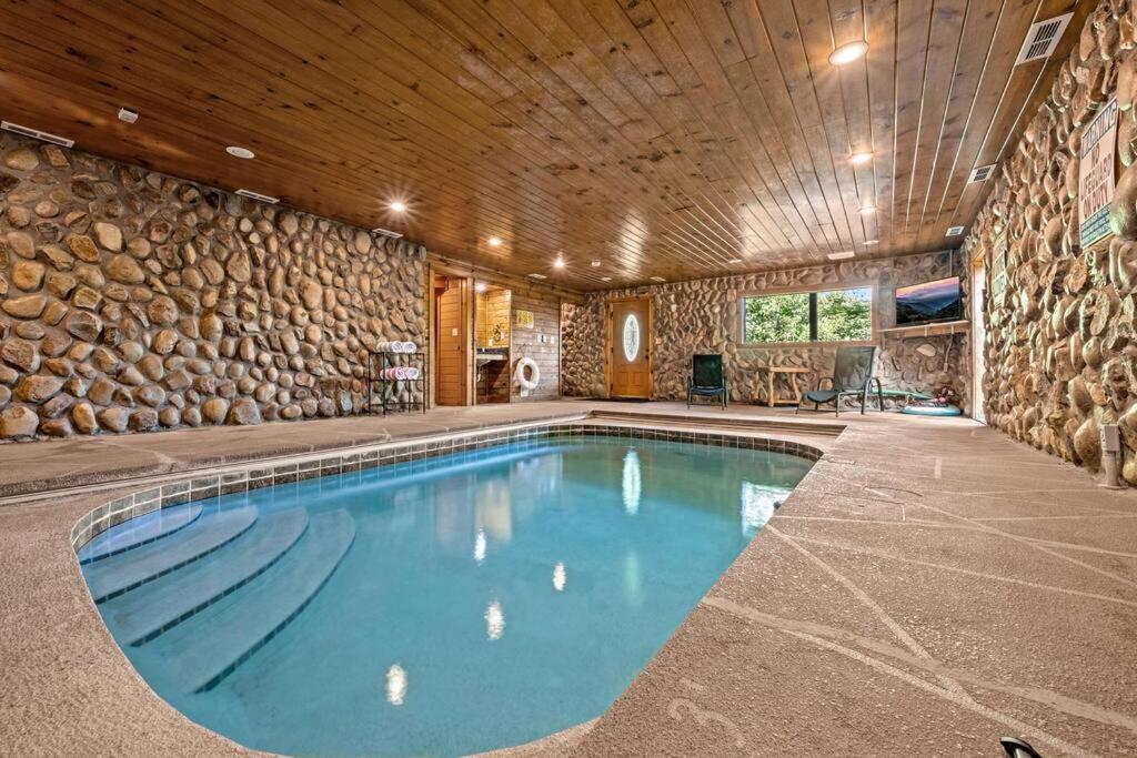 Pvt Pool At The Grotto Βίλα Sevierville Εξωτερικό φωτογραφία