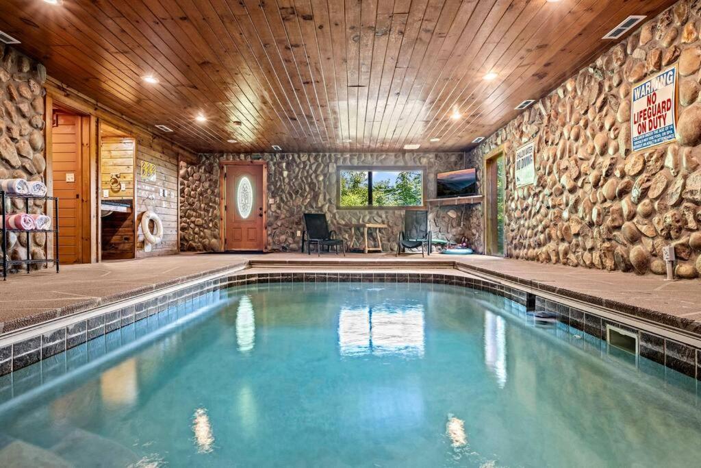 Pvt Pool At The Grotto Βίλα Sevierville Εξωτερικό φωτογραφία